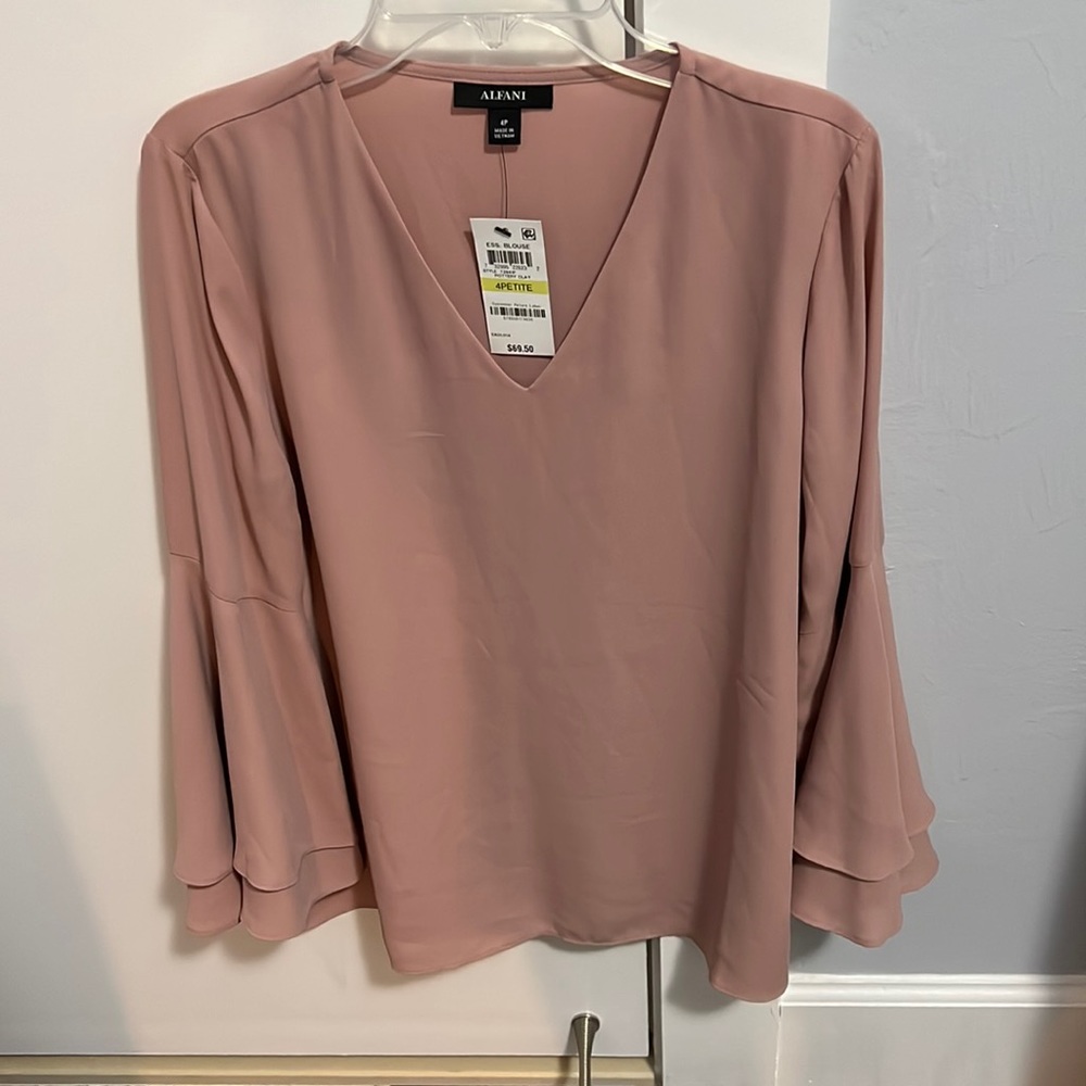 NWT Alfani Petite Women’s Bell-Sleeve Blouse for Macys Size 4P Pottery Clay
